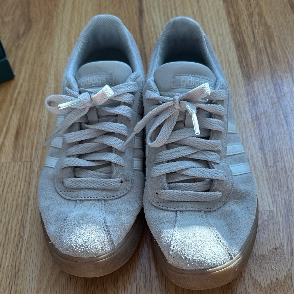 Adidas Women's cream Sneakers